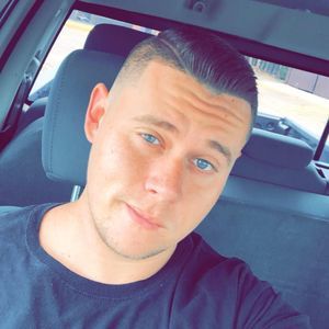 Meet your Posher, Christian